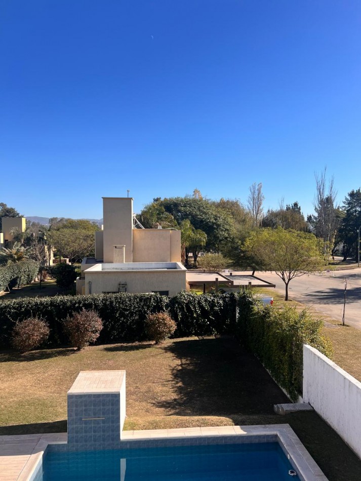 Venta Casa Esquina 