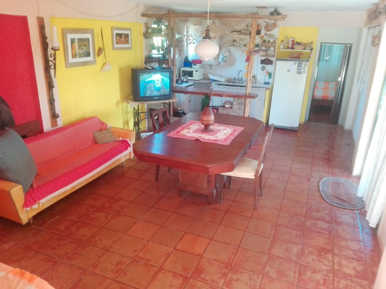 Casa con pileta en Parque Siquima