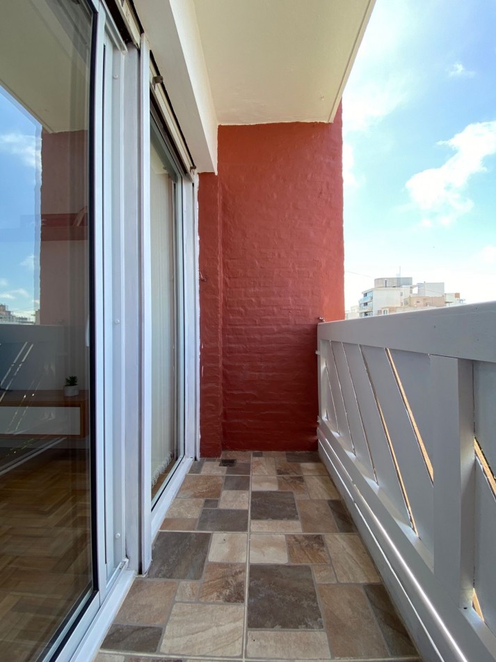 Depto 3 amb con balcon a la calle Colon al 2900 piso 9