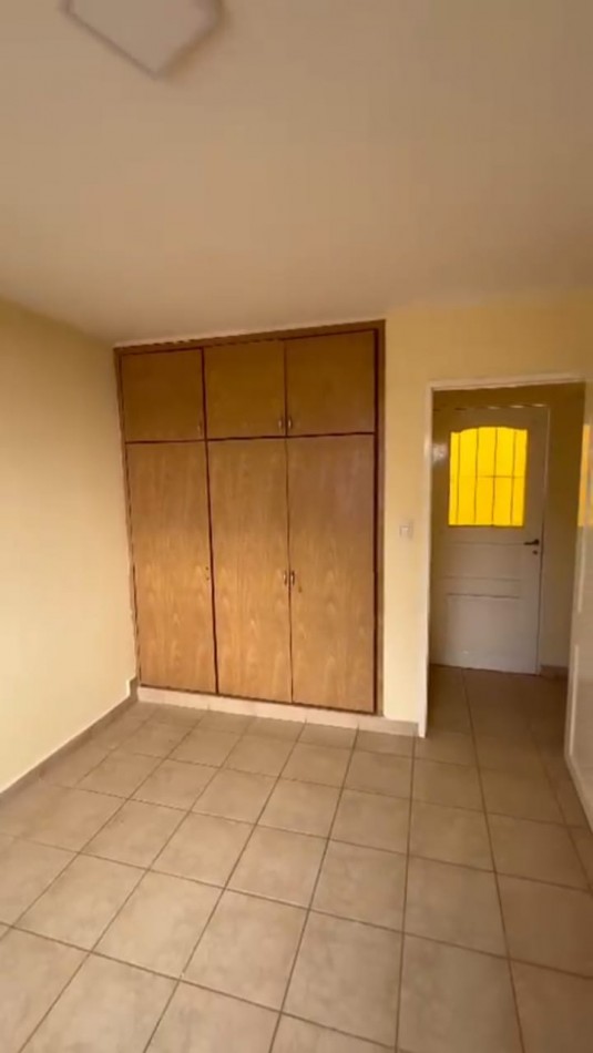 VENDO COMPLEJO DE DEPARTAMENTOS Y LOCAL 