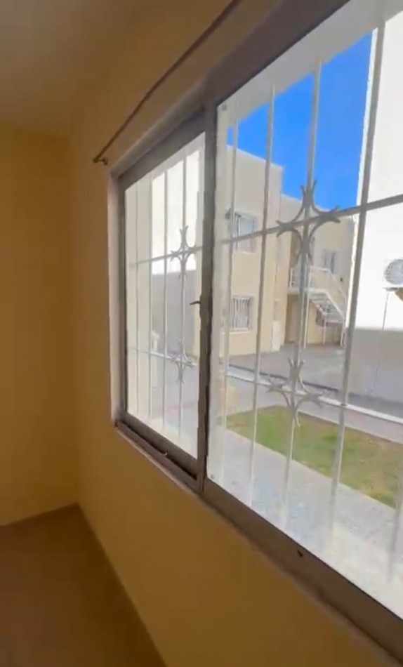 VENDO COMPLEJO DE DEPARTAMENTOS Y LOCAL 