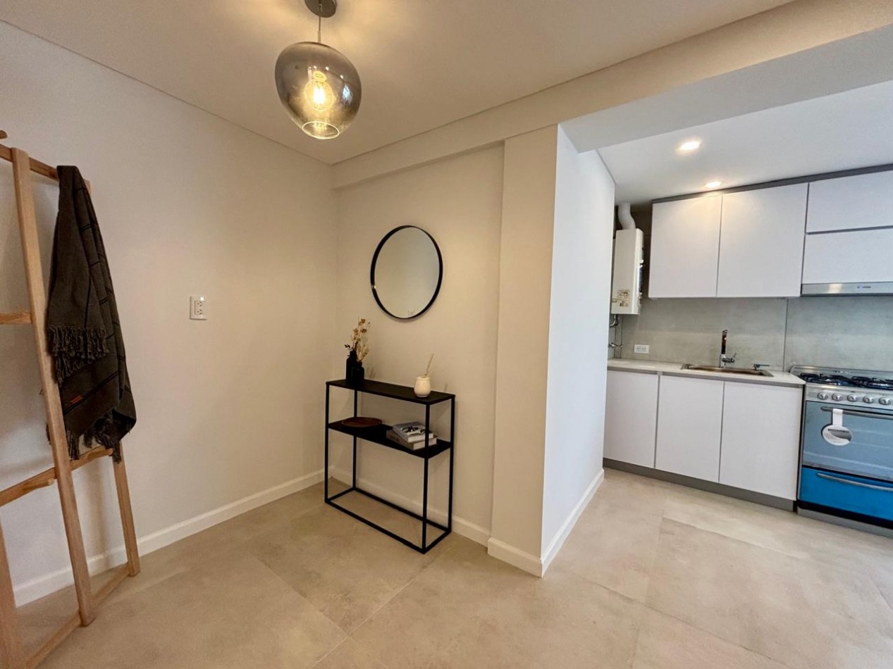 DEPARTAMENTO 3 AMB CON BALCON TERRAZA Y DEPENDENCIA DE SERVICIO EN EL CENTRO