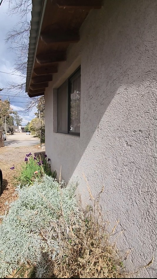 VENTA CASA 3 DORMITORIOS  ZONA CENTRO VILLA GENERAL BELGRANO A 100 MTS DE LA TERMINAL