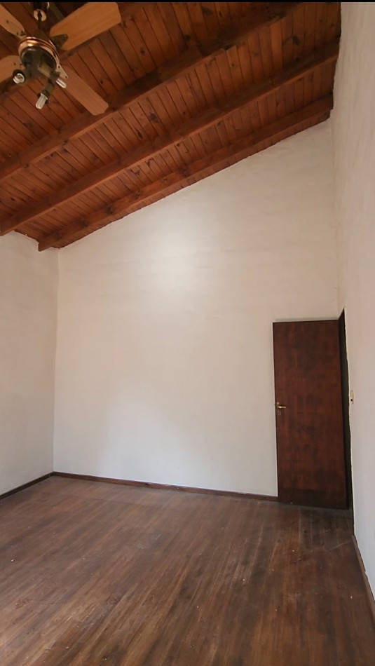 VENTA CASA 3 DORMITORIOS  ZONA CENTRO VILLA GENERAL BELGRANO A 100 MTS DE LA TERMINAL