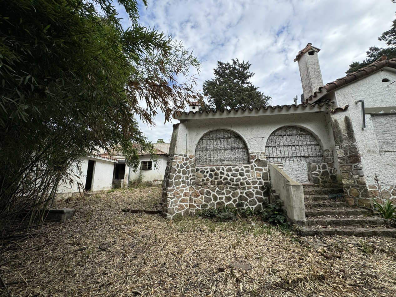 Venta Casa en centro Villa Gral Belgrano a reciclar