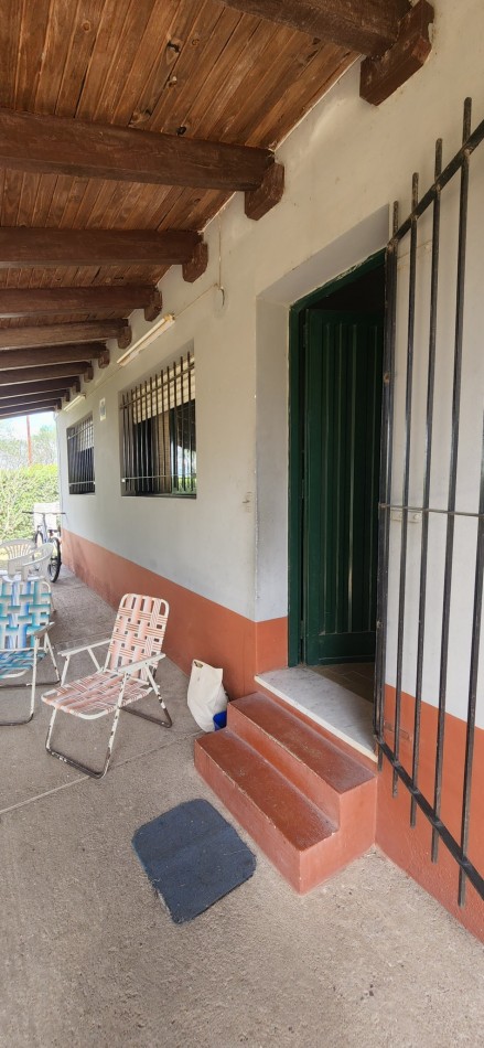 Venta casa 2 dormitorios lote esquina amplio parque 